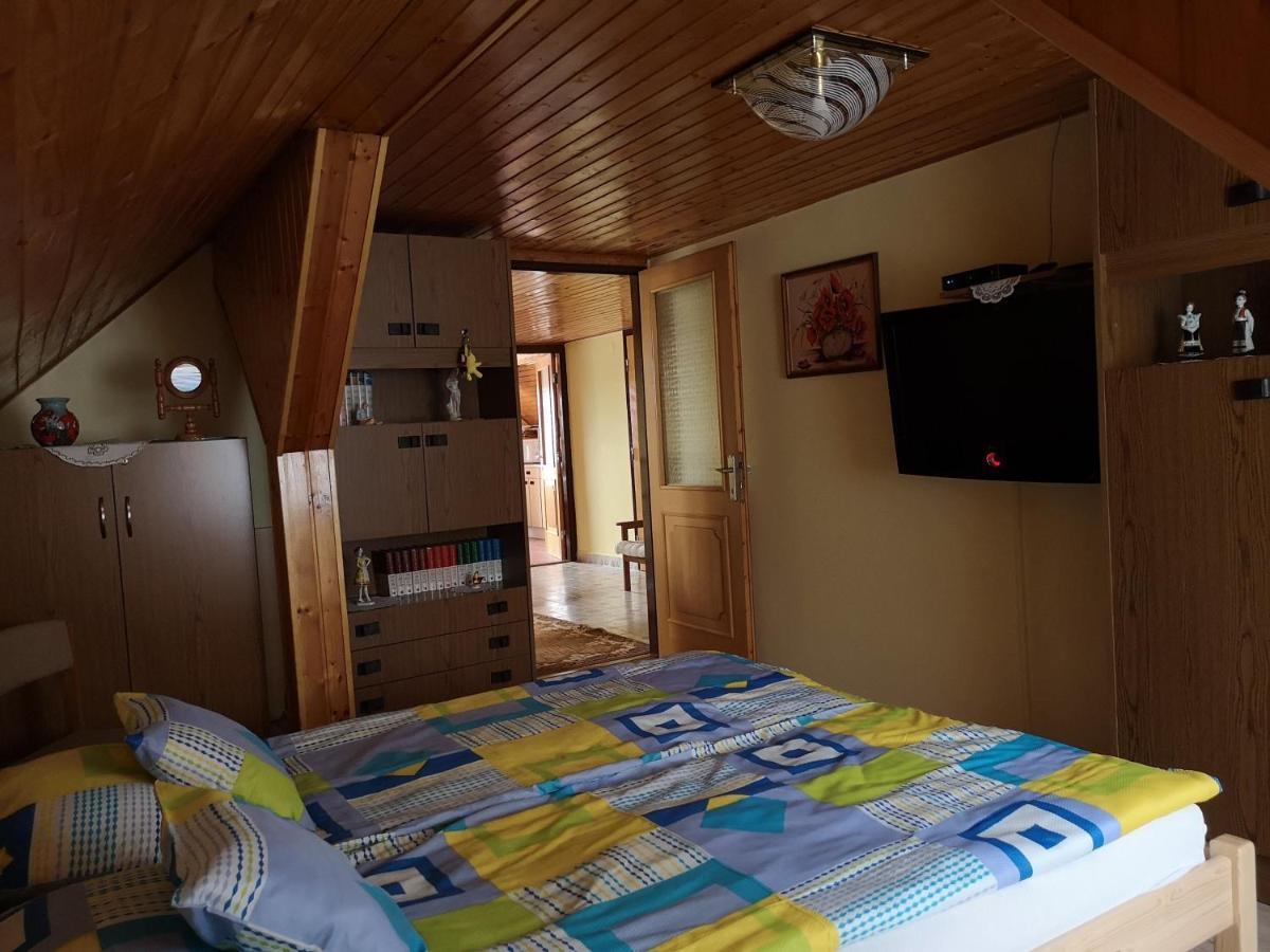 Szabo Vendeghaz Hotel Siklós Екстериор снимка