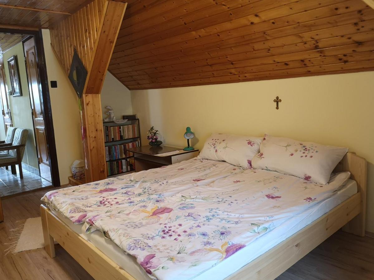 Szabo Vendeghaz Hotel Siklós Екстериор снимка